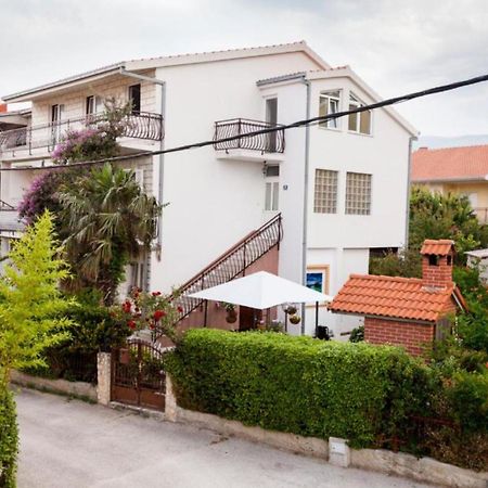 Apartment Dalmatia Каштела Экстерьер фото