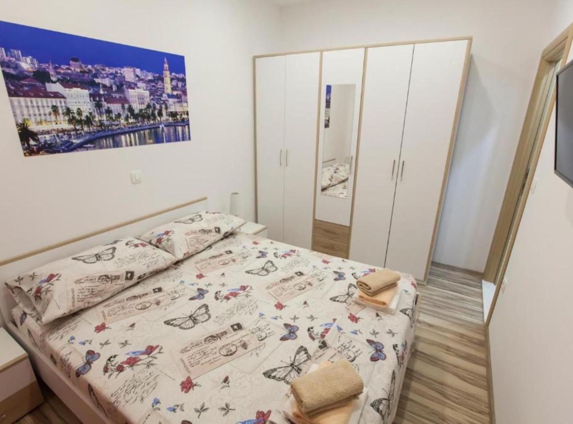 Apartment Dalmatia Каштела Экстерьер фото