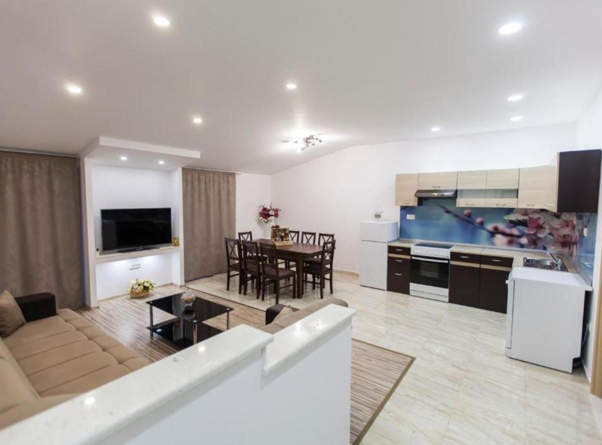 Apartment Dalmatia Каштела Экстерьер фото