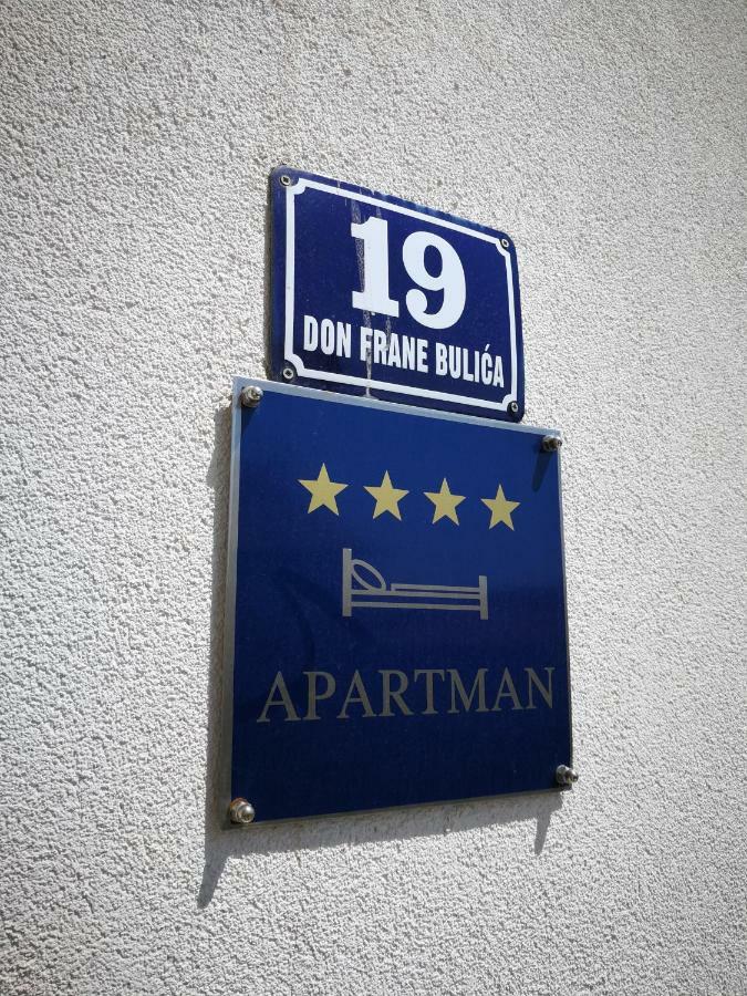 Apartment Dalmatia Каштела Экстерьер фото
