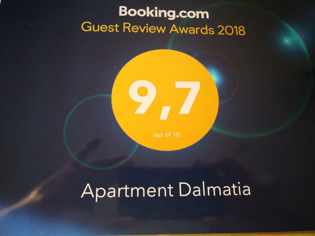 Apartment Dalmatia Каштела Экстерьер фото